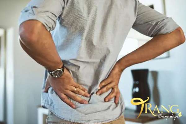 Tại sao trào ngược dạ dày gây đau lưng